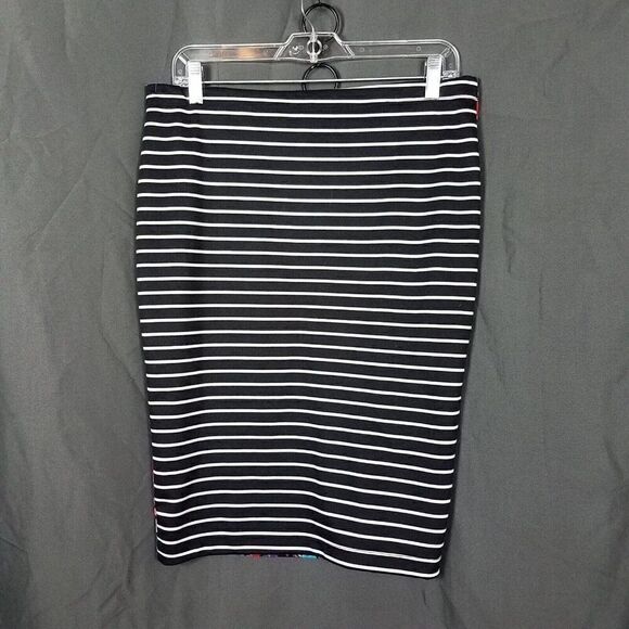 Passion Fruit Medium Multicolor Floral Stripe Knee Length Skirt Sz M Fun Casual - Picture 5 of 11